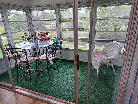 5th image of 725 Lori Dr APT 204