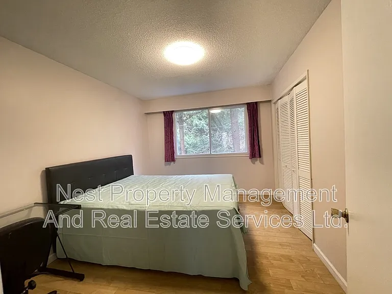 1137 Crestline Rd — Photo 14