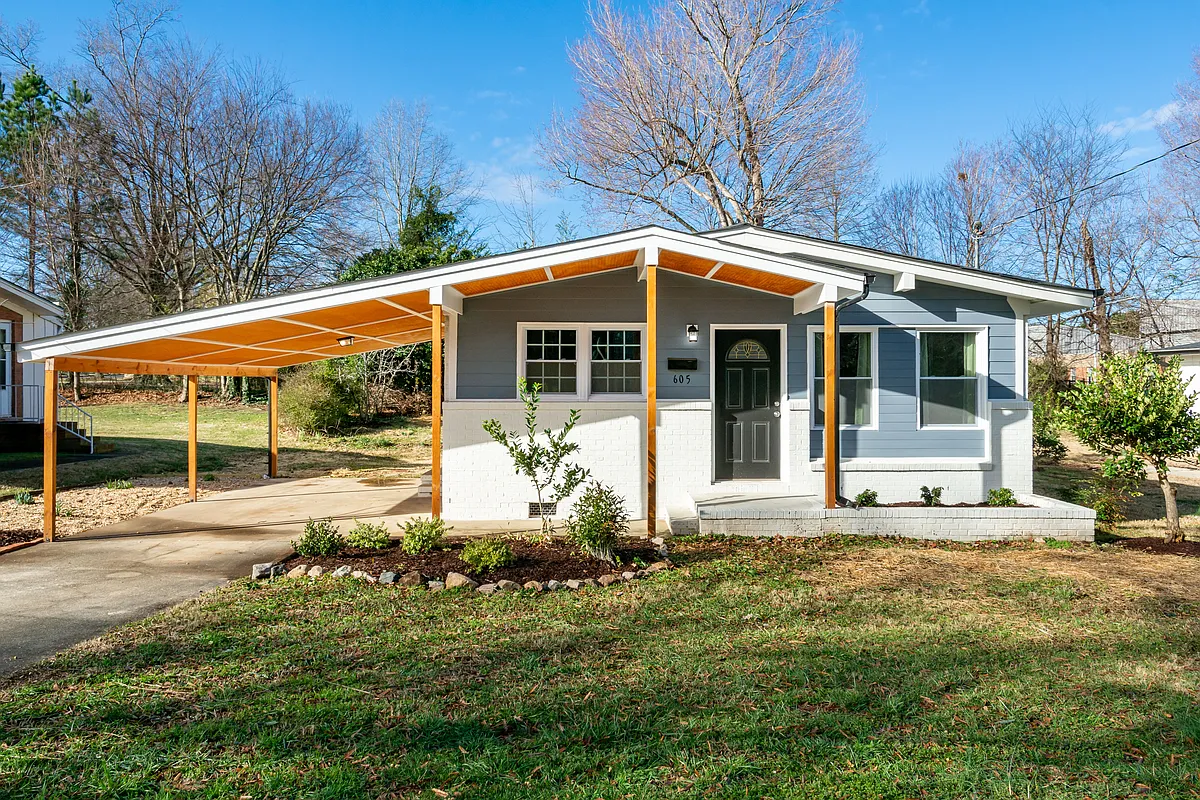 Building Photo - 605 Delany Dr