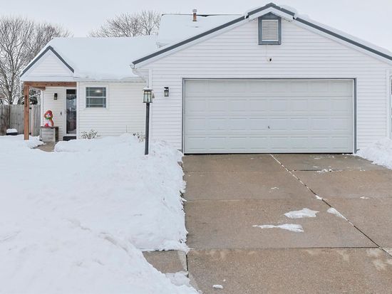 813 Lovechio Dr, Mishawaka, IN 46544