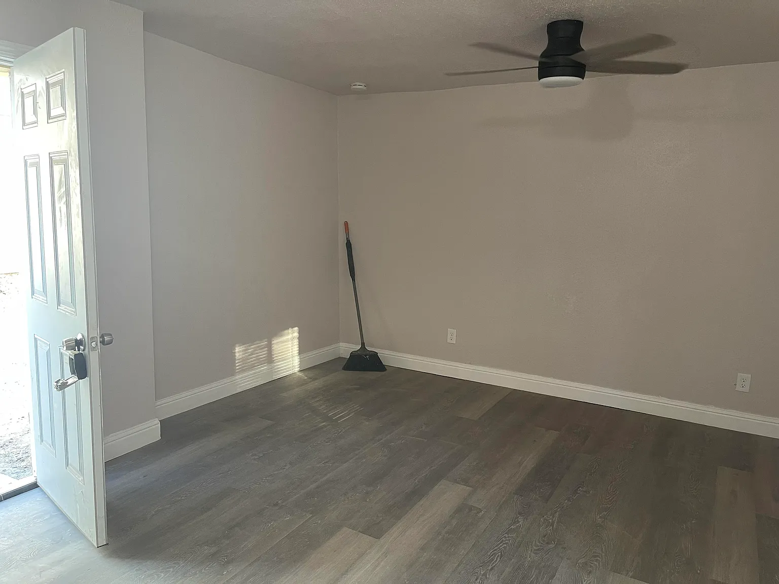 1 bed, $885 — Photo 3