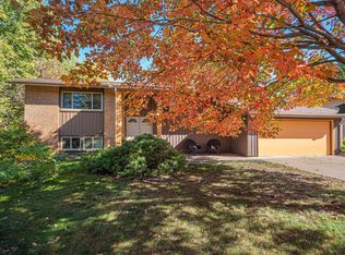 6181 Benjamin St NE, Fridley, MN 55432