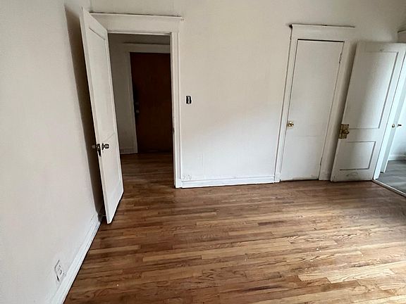 5th image of 5849 S Michigan Ave #1S