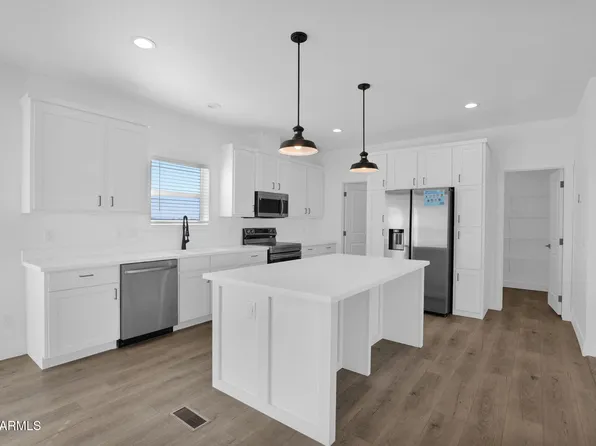 30211 N 231st Avenue #1, Wittmann, AZ 85361