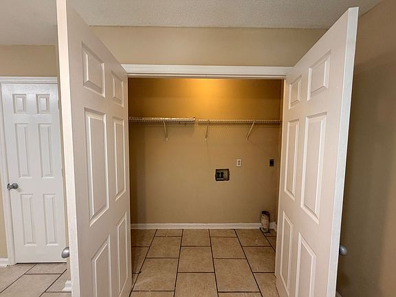 5th image of 4072B Northlake Dr #0