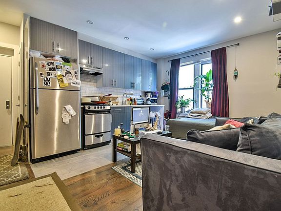2nd image of 802 Park Pl APT 3A