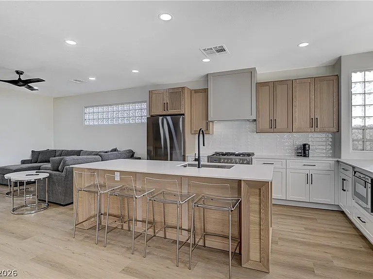 1317 Fox Acres Dr — Photo 24