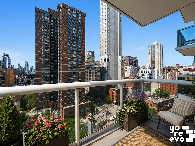 200 E 89th St #12G — Photo 9