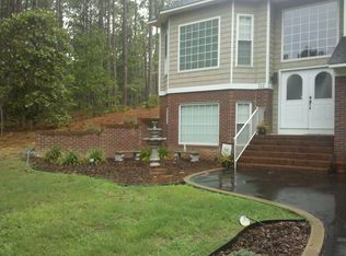 112 Vanore Rd, West End, NC 27376