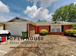 5803 Willow Branch Dr, Arlington, TX 76017
