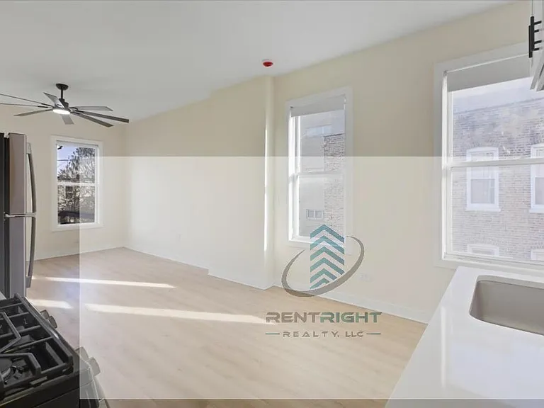 1322 W Ohio St #2R — Photo 10