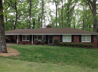 180 Wavetree Dr, Roswell, GA 30075