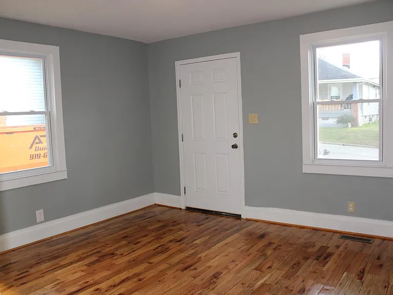 423 Price Ave — Photo 7