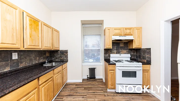 Rented by Nooklyn NYC LLC | media 22