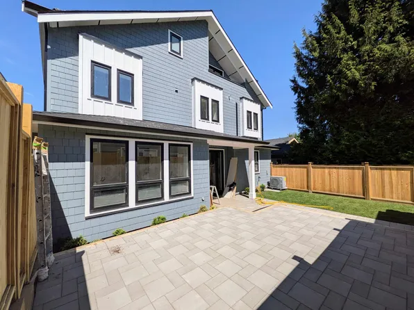 918 E 16th Ave, Vancouver, BC V5T 2V9