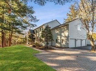 9 Oak Hill St, Newton, MA 02459