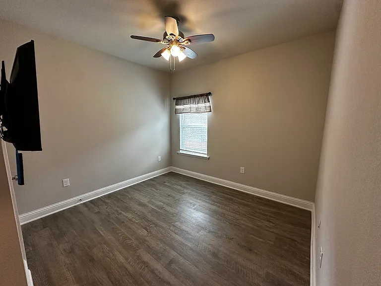 31468 Memphis Loop — Photo 18