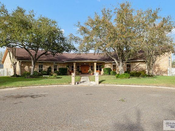 2nd image of 437 Jennifer Ct