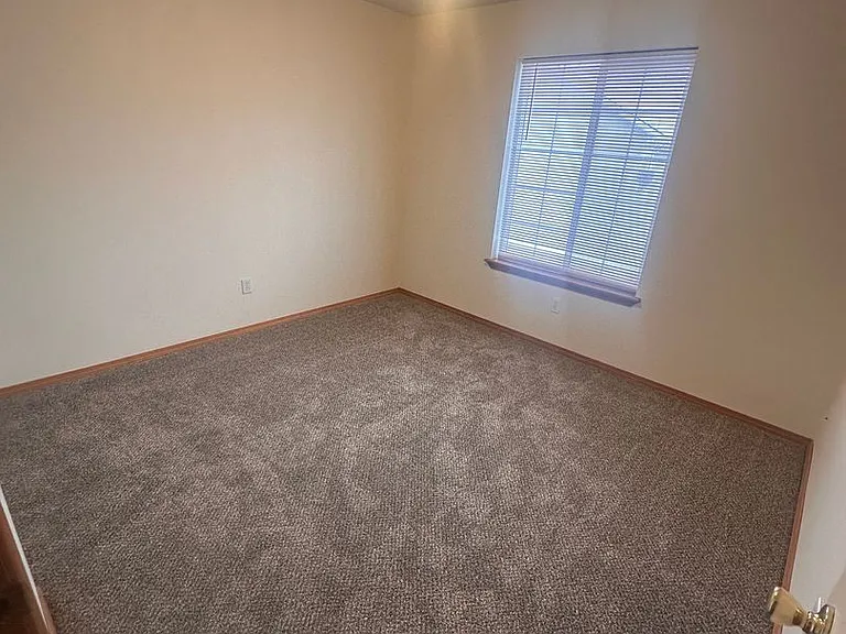 7820 Three Rivers Dr — Photo 9