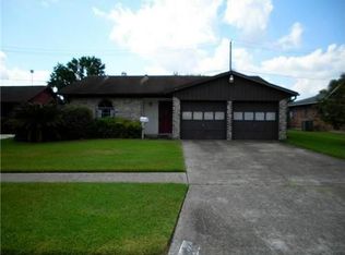 10022 Carlow Ln, La Porte, TX 77571