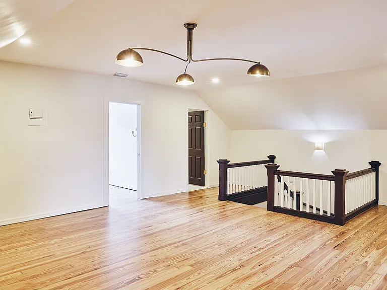 2979 Saint Johns Ave — Photo 25