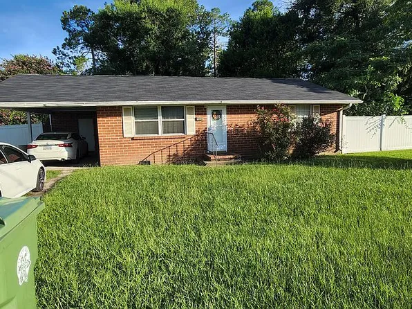 306 James St, Adel, GA 31620