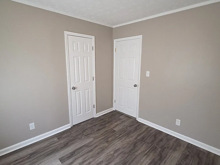 95 Ashton Ct — Photo 57