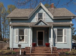 16 Lincoln St, Stoneham, MA 02180