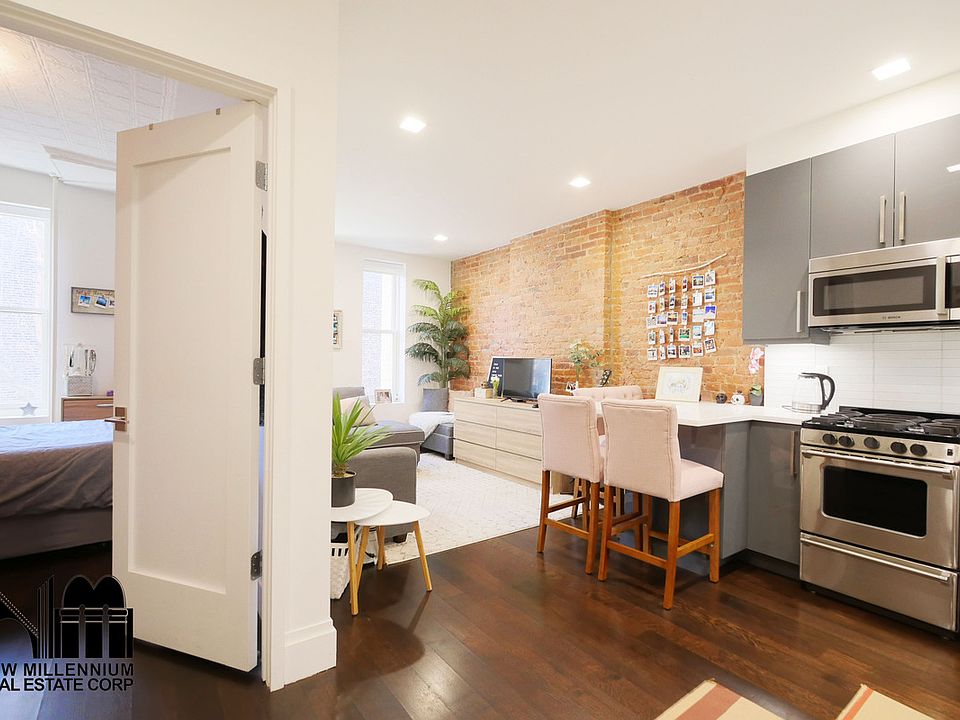 1st image of 219 7th Ave APT 2R