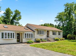 5 Shawsheen St, Tewksbury, MA 01876