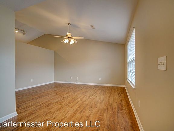 4th image of 227 Stockbridge Dr #899