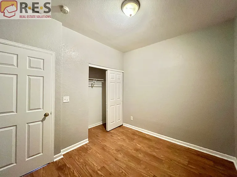 4420 Pennsylvania St — Photo 4