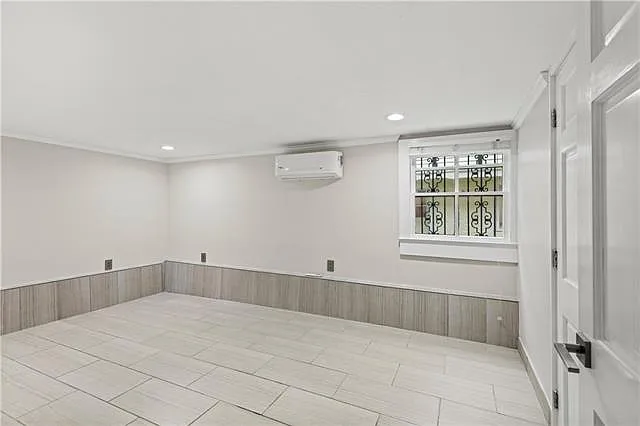 2429 Octavia St — Photo 10