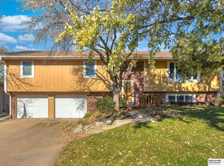 4902 Giles Rd, Omaha, NE 68157