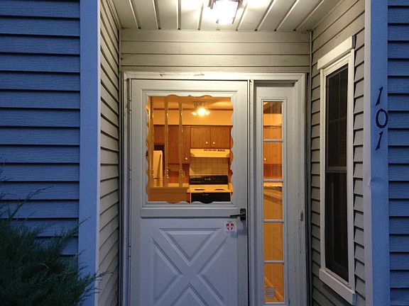 Front doorway entrance