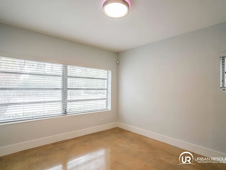 475 S Shore Dr — Photo 15