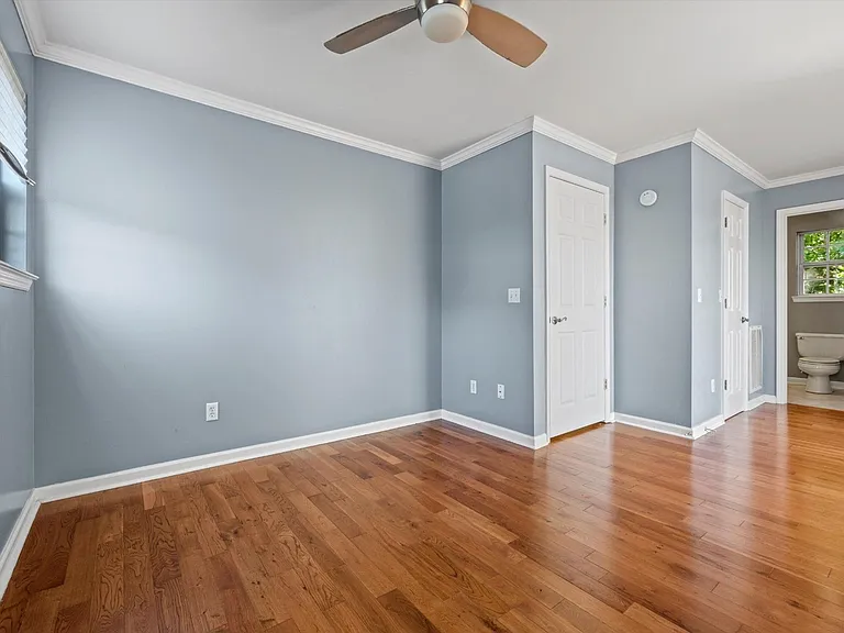 Upstairs primary bedroom