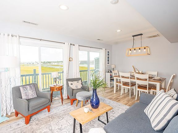 5th image of 6141 Marsh Island Dr