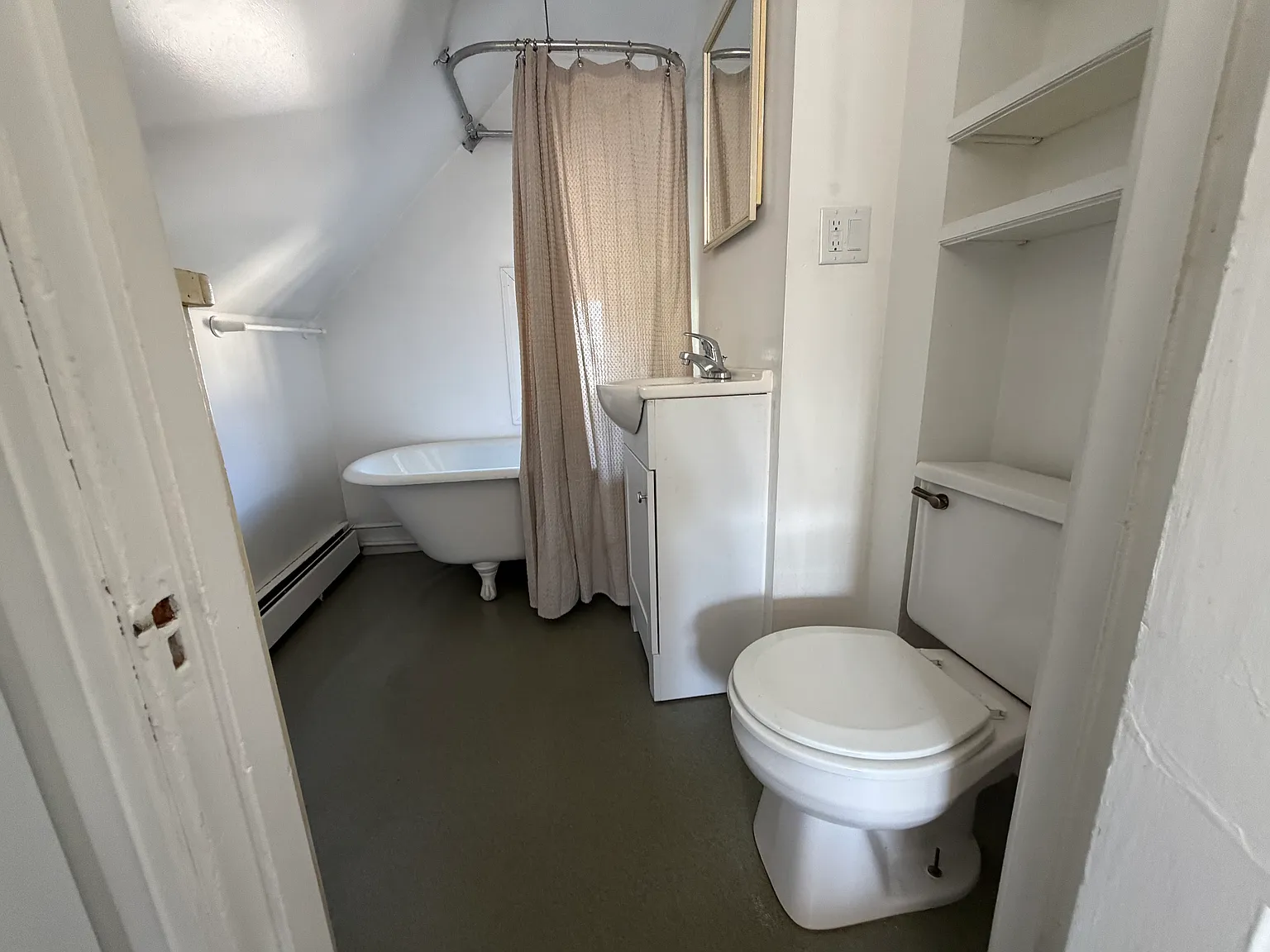 2 bed, $2,700 — Photo 4
