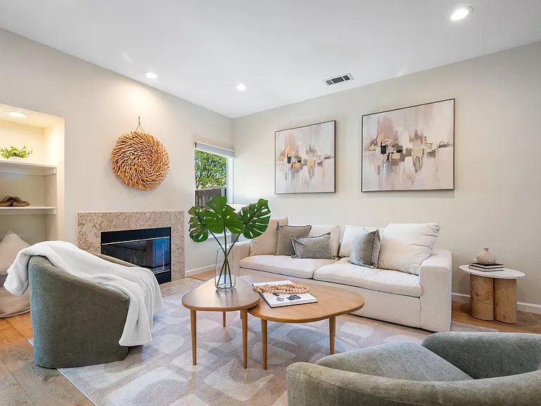 703 Star Jasmine Ct — Photo 4