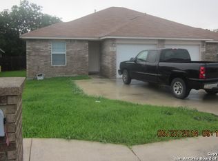 1141 Misty Acres Dr, New Braunfels, TX 78130