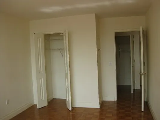 Rented by Classic Marketing- 530 Park1 | media 41