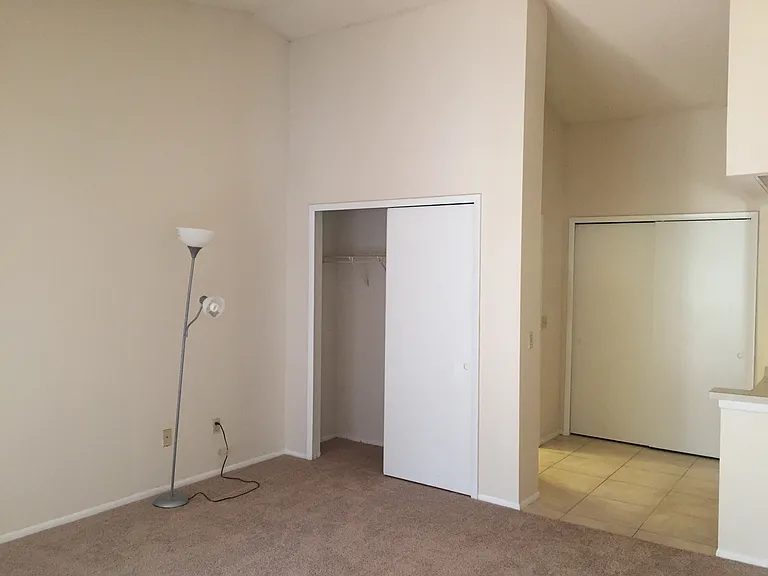 7427 Sugar Bend Dr — Photo 2