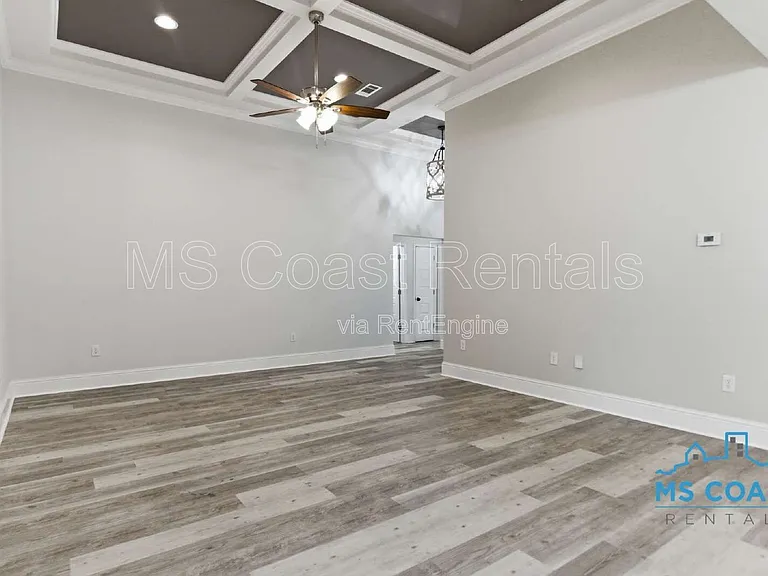 15334 Oak Creek Cv — Photo 5