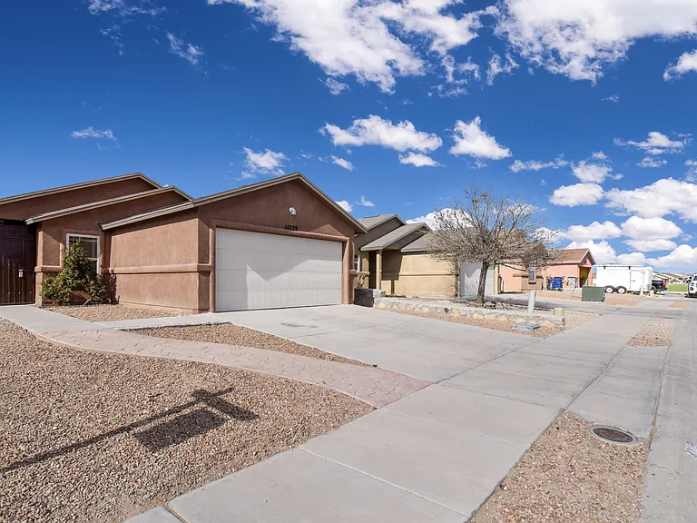14229 Poets Rock Ln — Photo 3