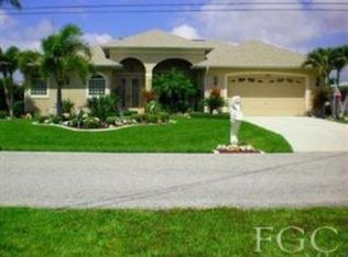 2832 SE 19th Pl, Cape Coral, FL 33904