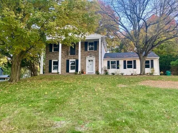 5323 Lynhill St, Portage, MI 49024