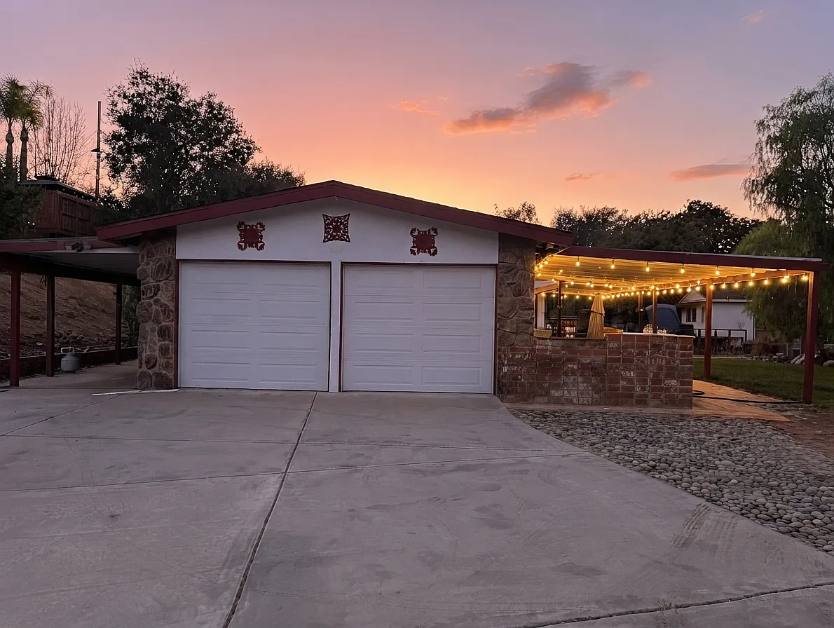 3 bed, 1900 sqft, $4,600 — Photo 1