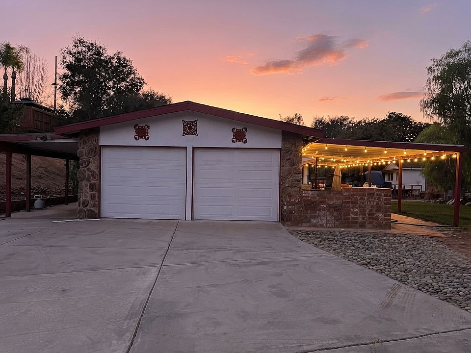 1st image of 2241 Lone Oak Ln