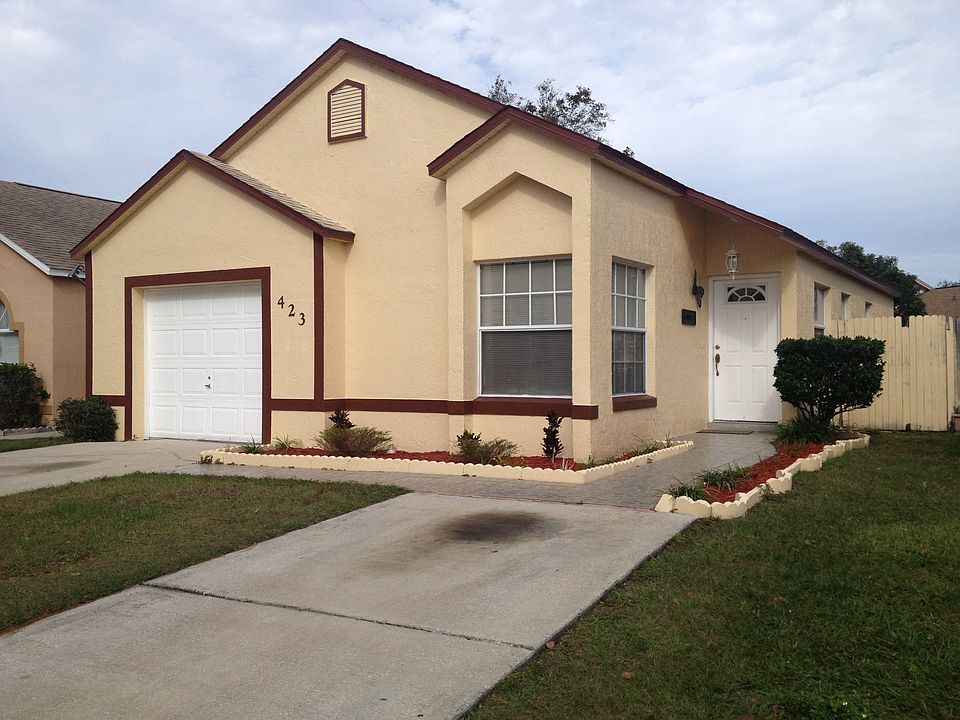 1st image of 423 Southern Charm Dr